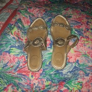 Size 9 Platinum Jack Rogers Lauren mid wedge